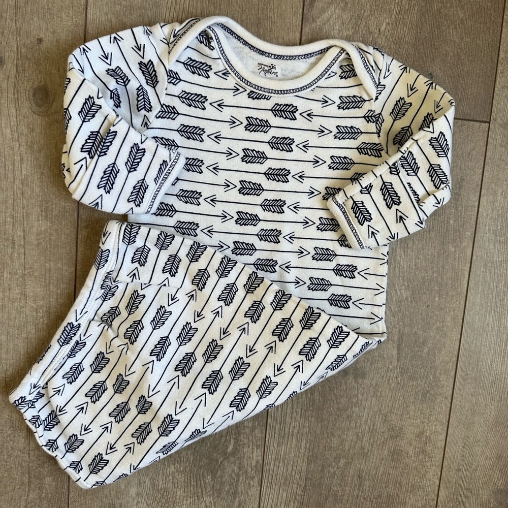Touched by Nature Baby Boy Preemie NB Organic Cotton Sleep Gown pajamas arrows